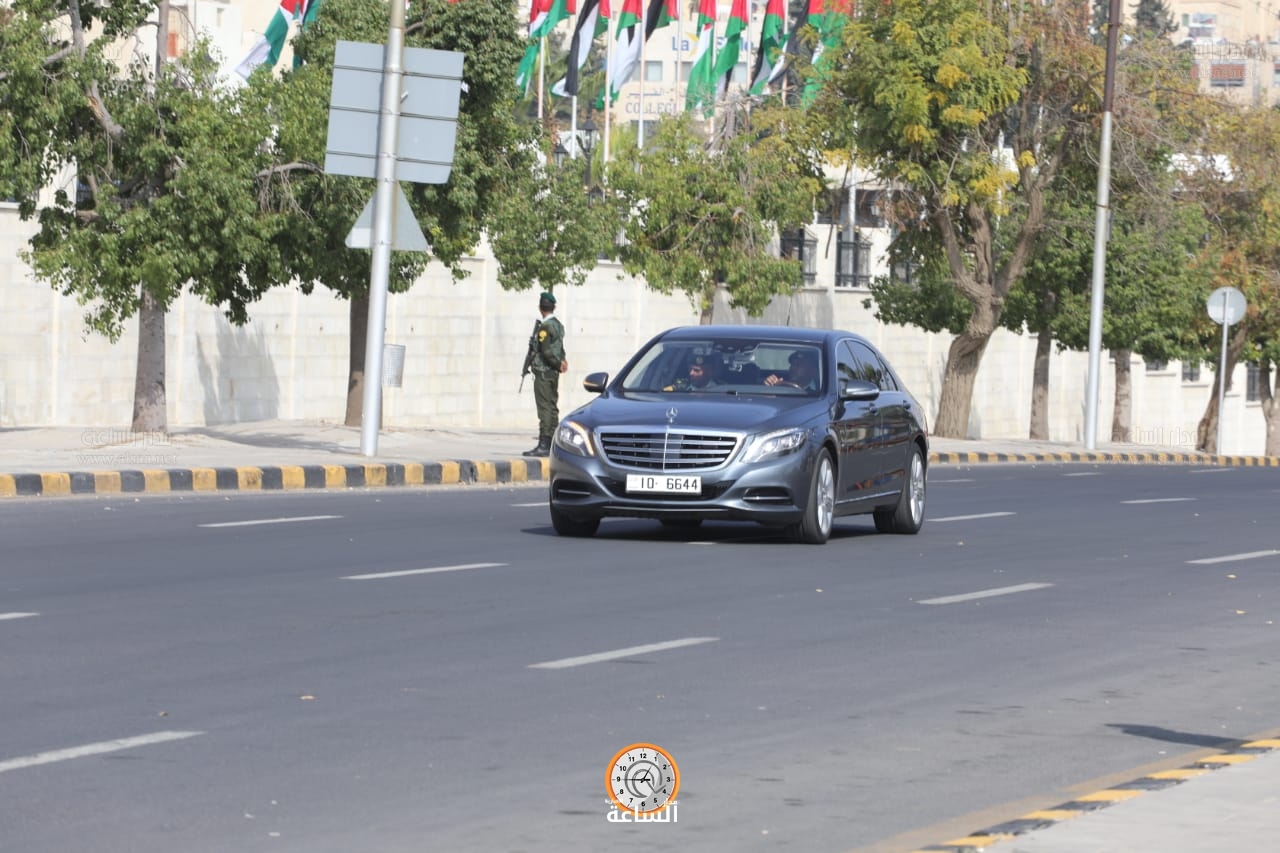 Madar Al-Saa Images