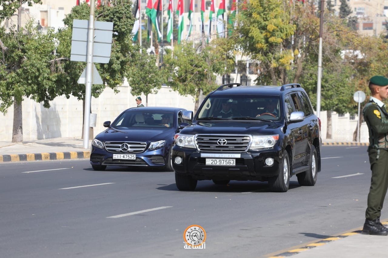 Madar Al-Saa Images