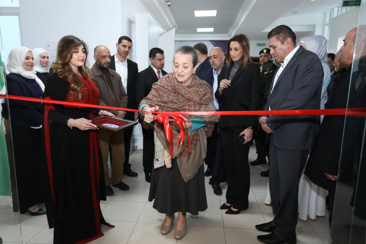 Madar Al-Saa Images 0.39172912244700275