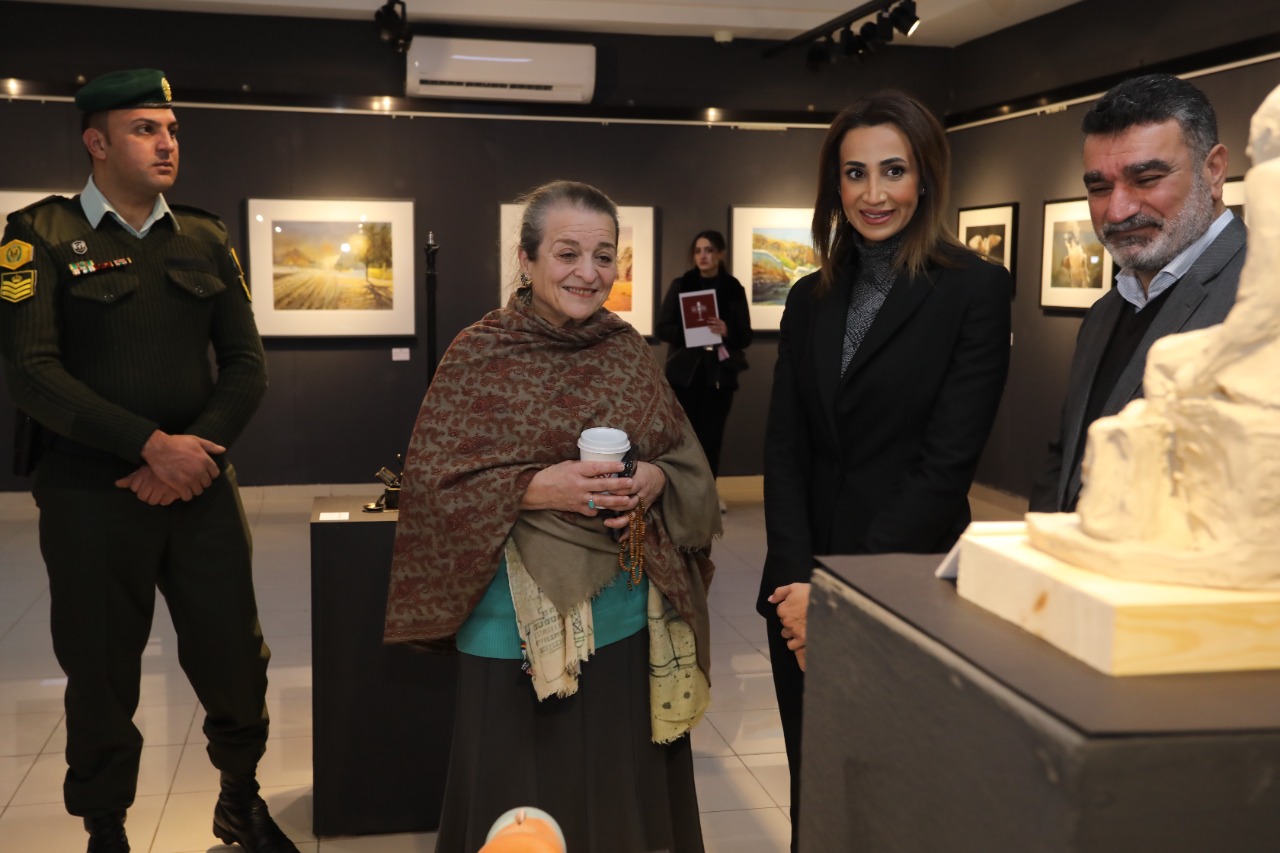 Madar Al-Saa Images 0.9148602538490436