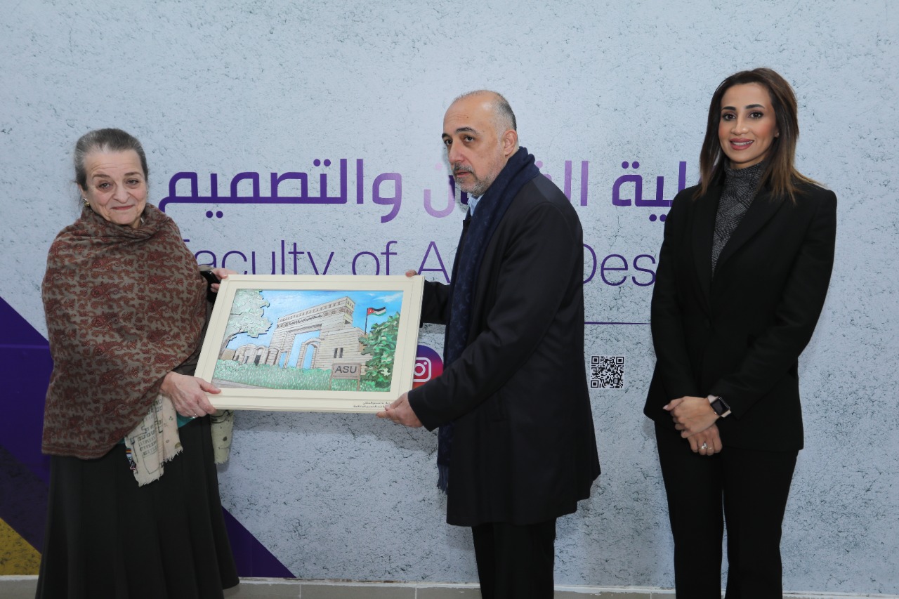 Madar Al-Saa Images 0.2436422557511111