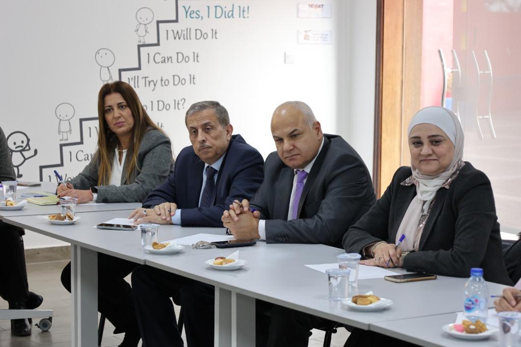 Madar Al-Saa Images 0.5227410057182214