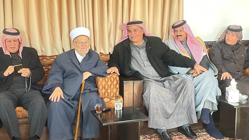 Madar Al-Saa Images 0.4122127825710251