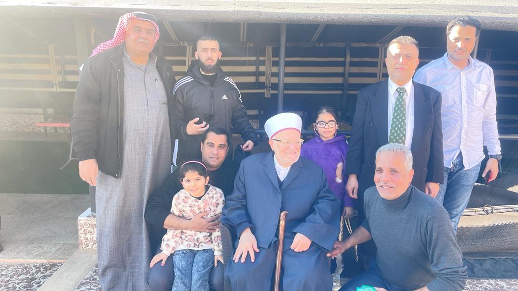 Madar Al-Saa Images 0.15327891169241825