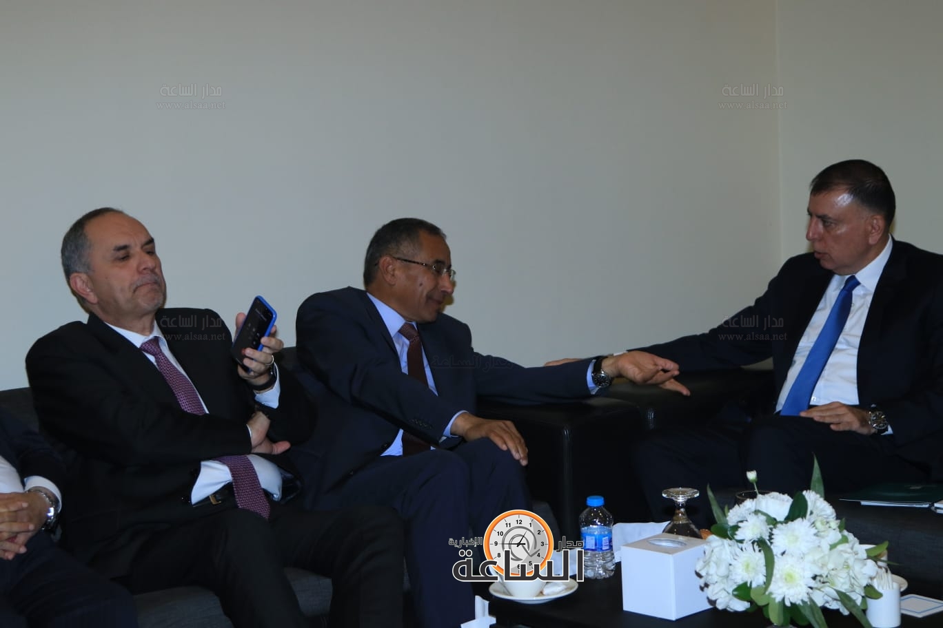 Madar Al-Saa Images 0.24254206170149661