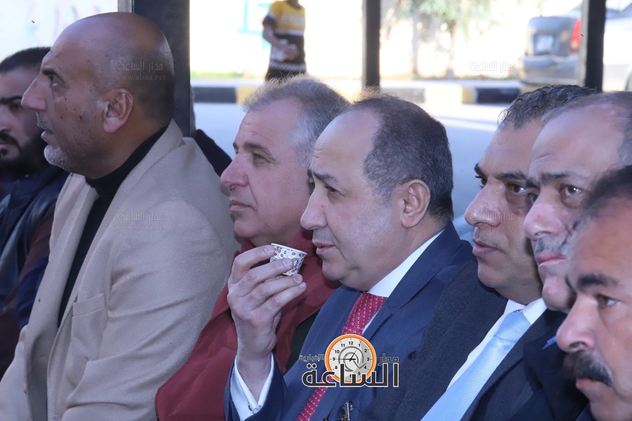 Madar Al-Saa Images 0.15491870089054371