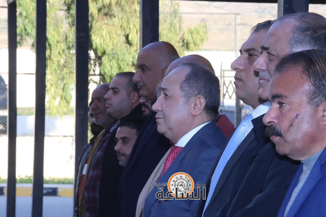 Madar Al-Saa Images 0.8825425617276275