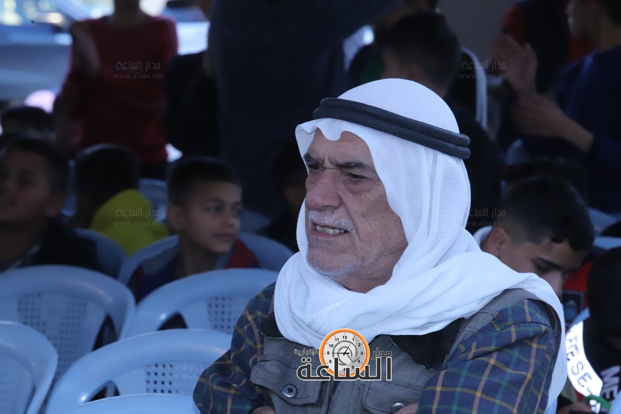 Madar Al-Saa Images 0.40224092734965167