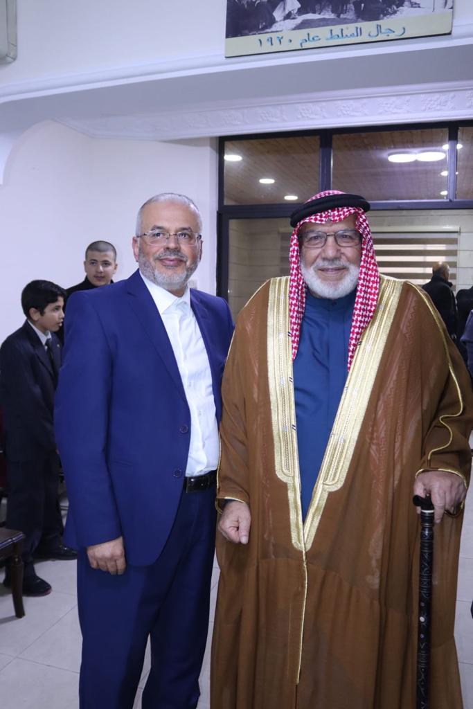 Madar Al-Saa Images 0.04657210562348135