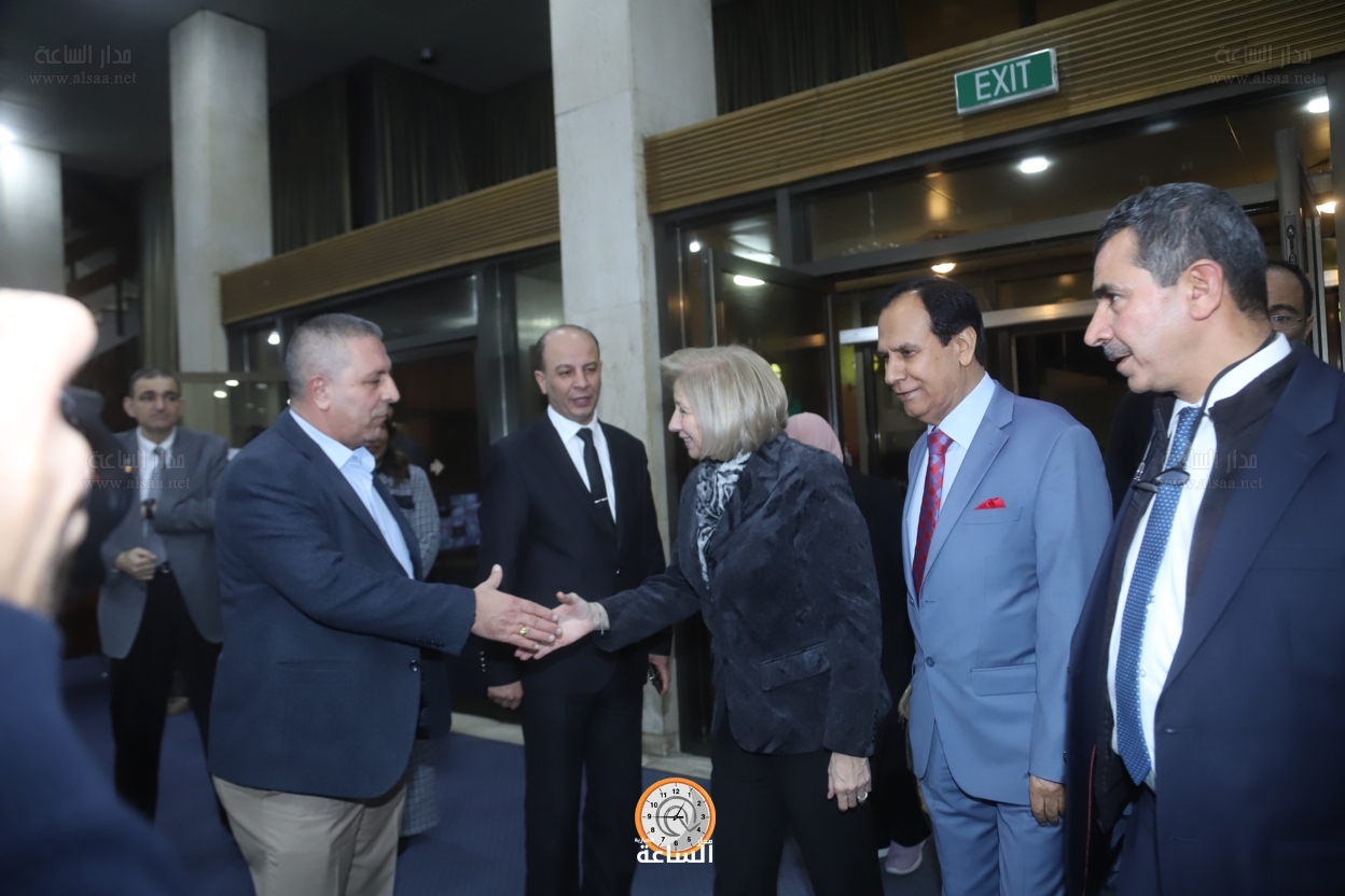 Madar Al-Saa Images 0.20538313442833922