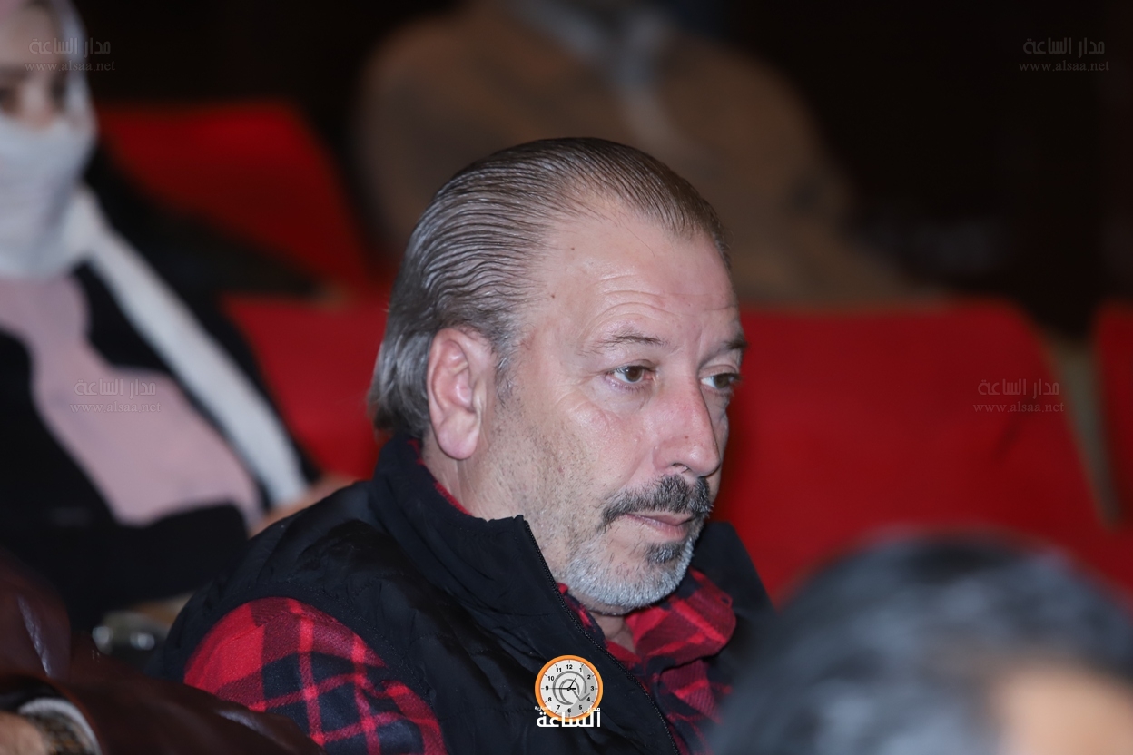 Madar Al-Saa Images 0.045105122368595874