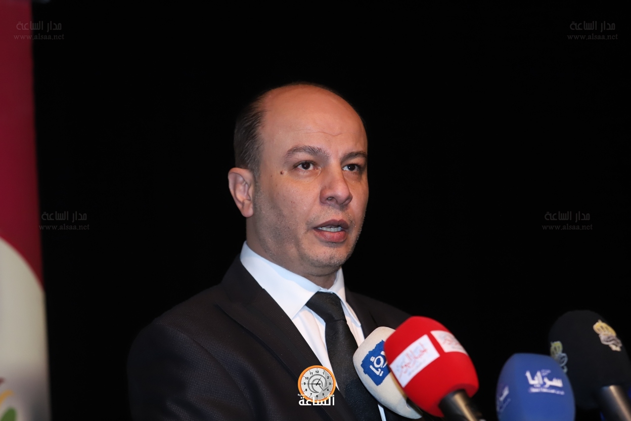 Madar Al-Saa Images 0.3278945691216508