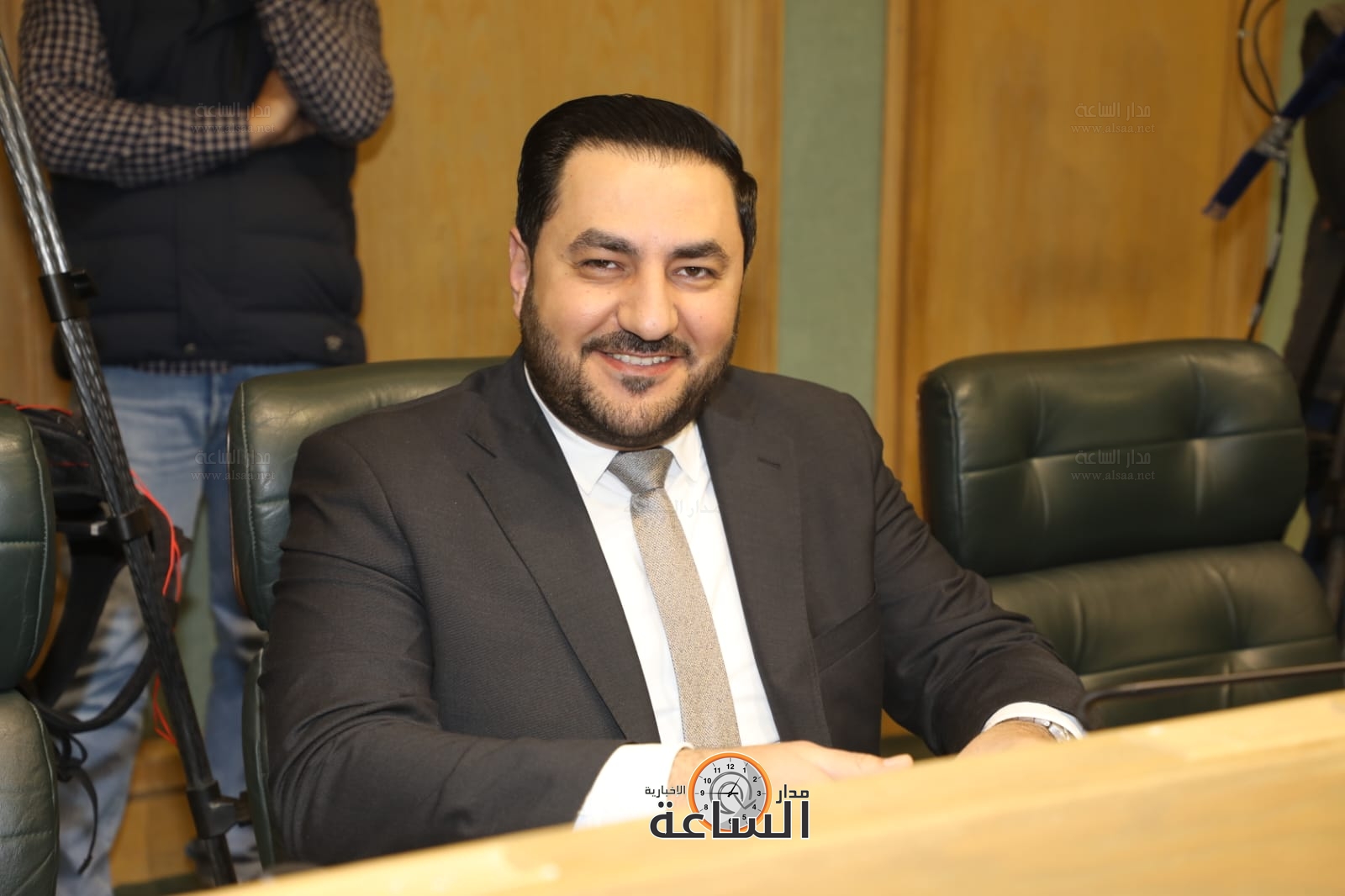 Madar Al-Saa Images 0.7744314672739014