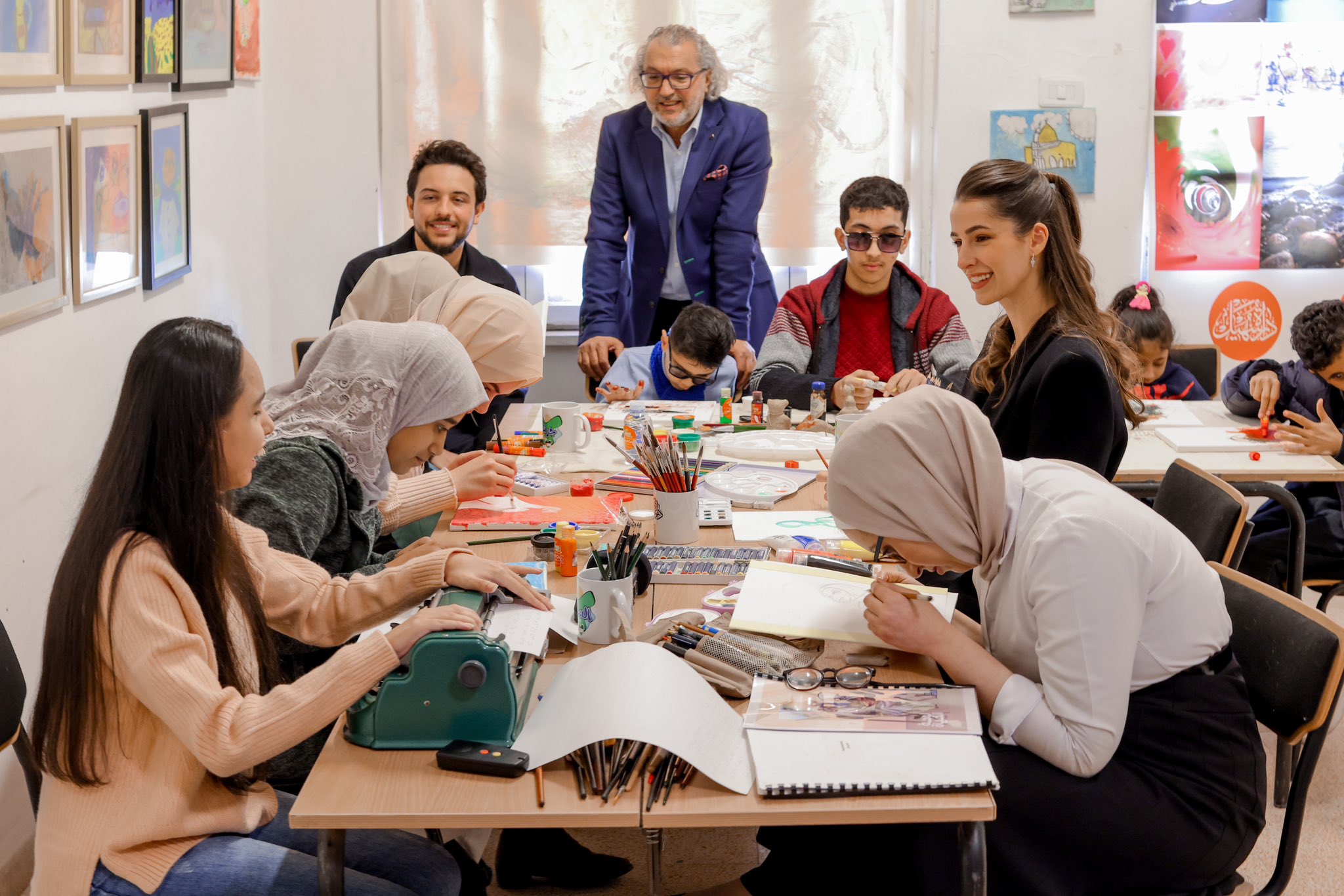 Madar Al-Saa Images 0.8660125637239808