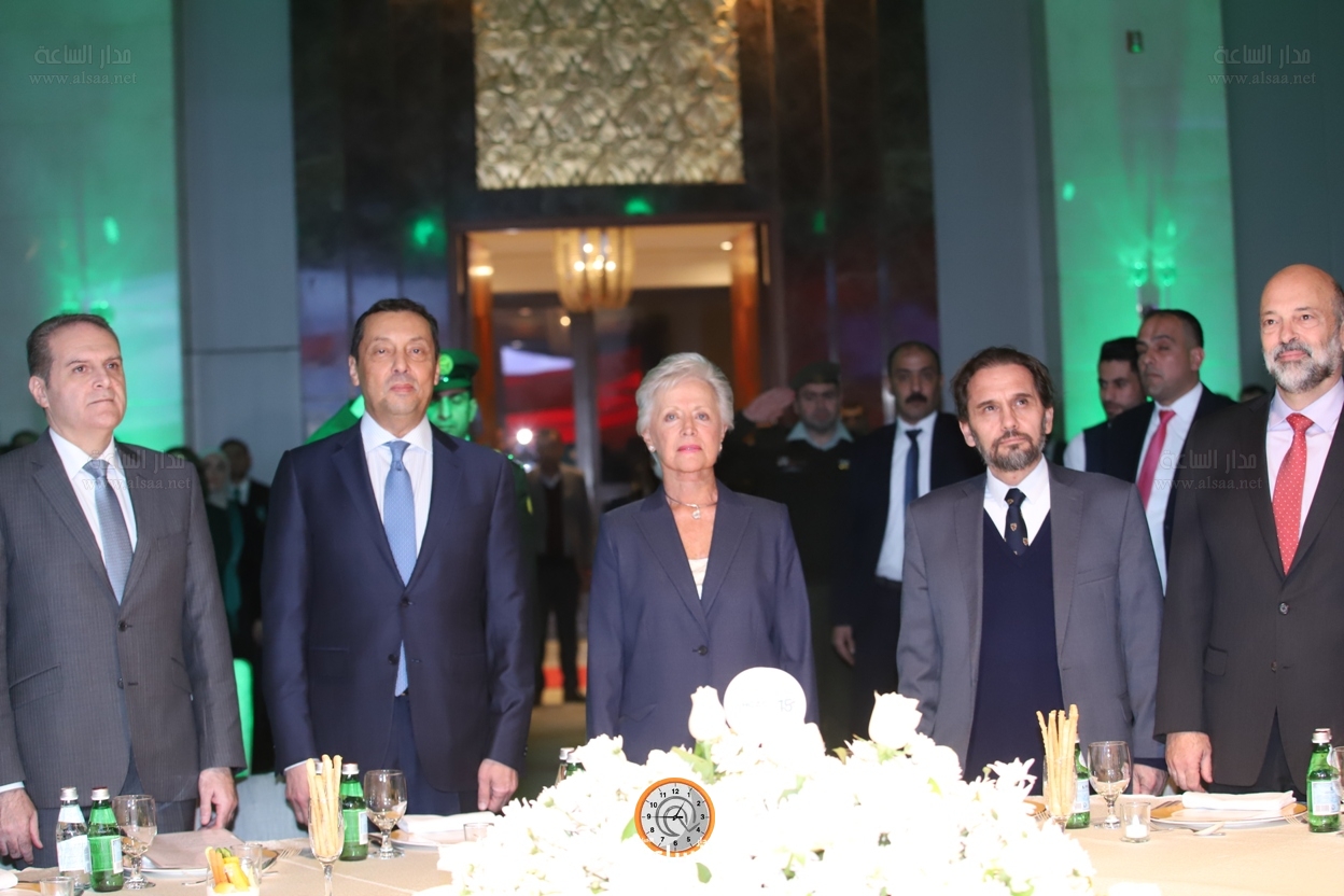 Madar Al-Saa Images 0.6568332075424681