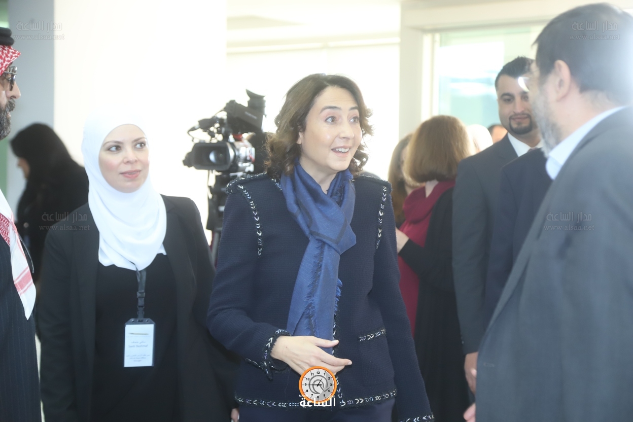 Madar Al-Saa Images 0.6168446161005834