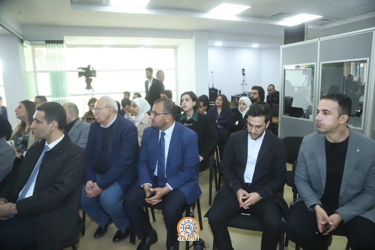 Madar Al-Saa Images 0.711713124926981