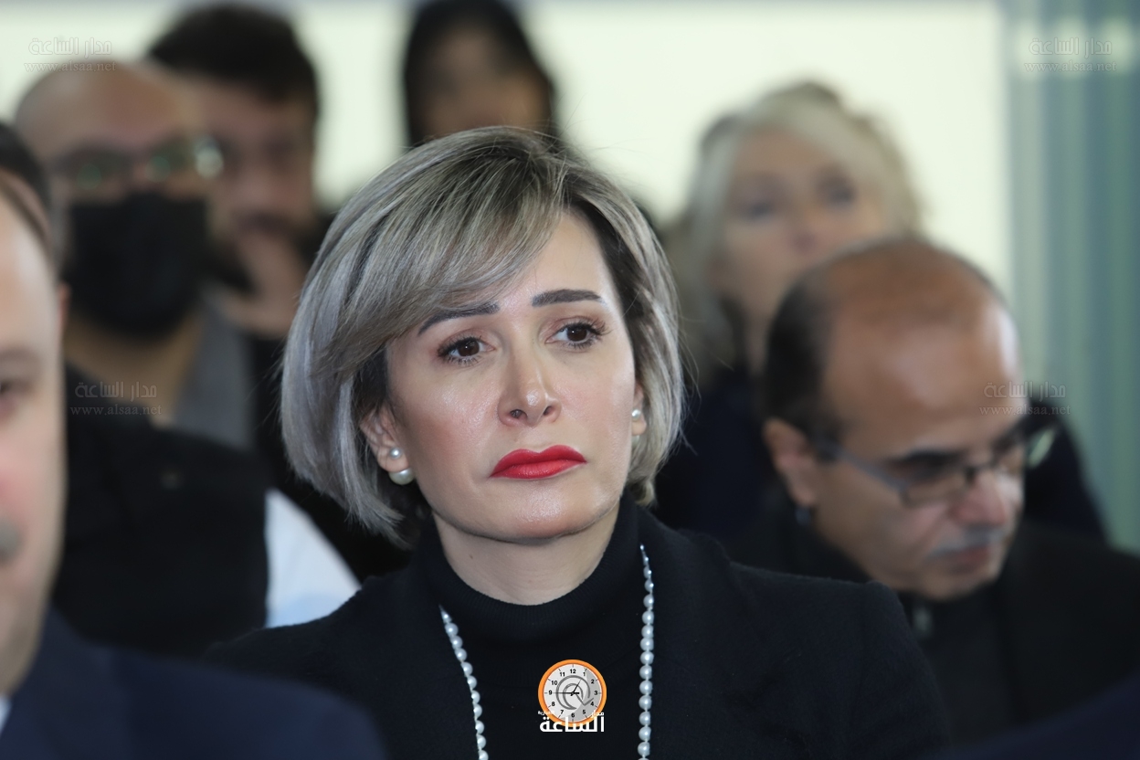 Madar Al-Saa Images 0.17361383930638818