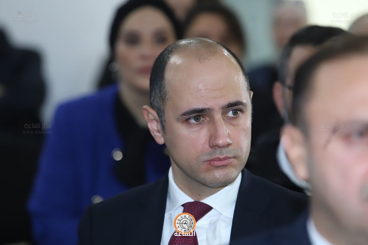 Madar Al-Saa Images 0.7931342799275625