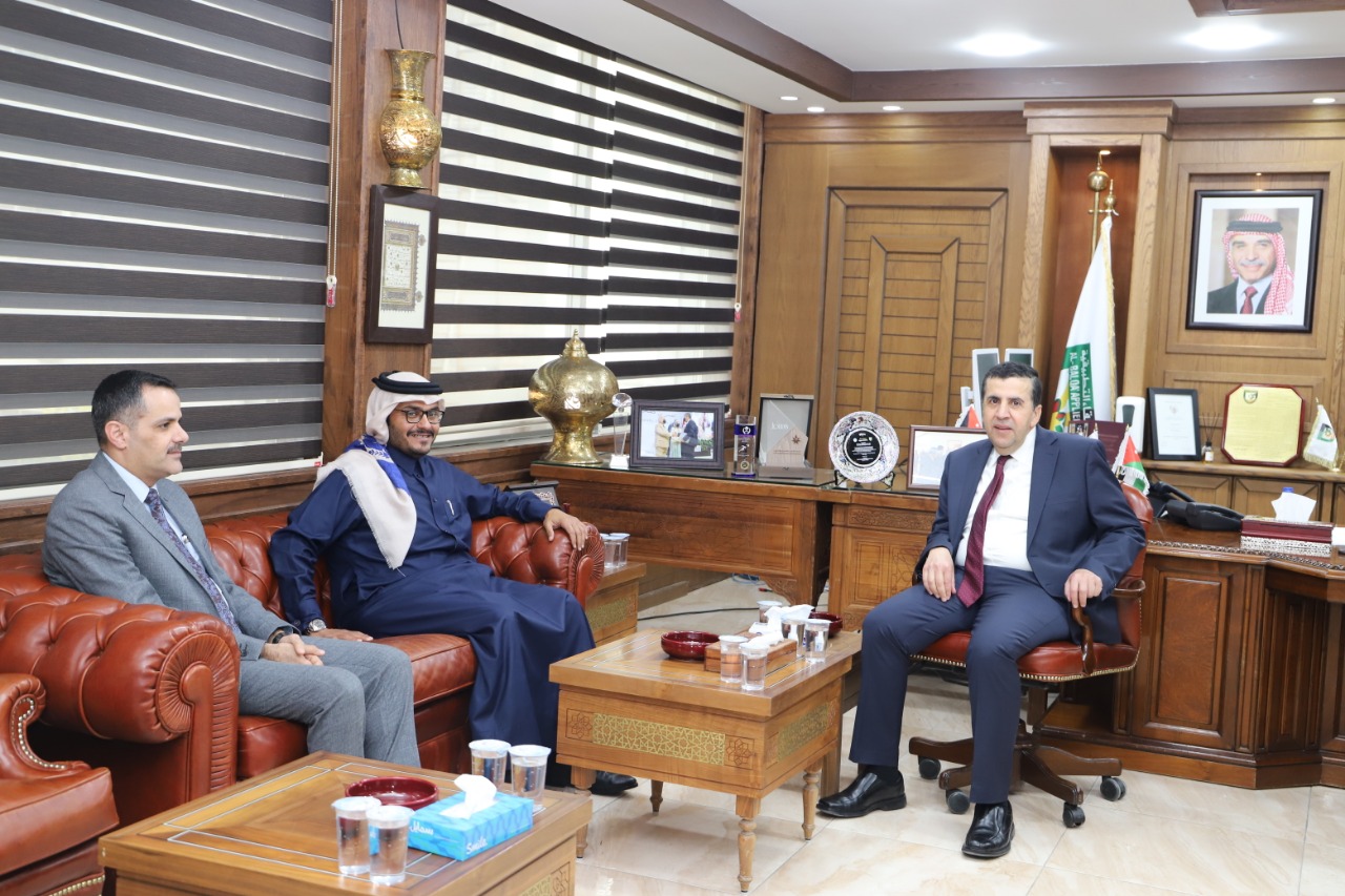 Madar Al-Saa Images 0.4430027460056165