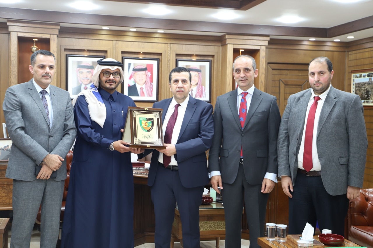 Madar Al-Saa Images 0.12057224731704608