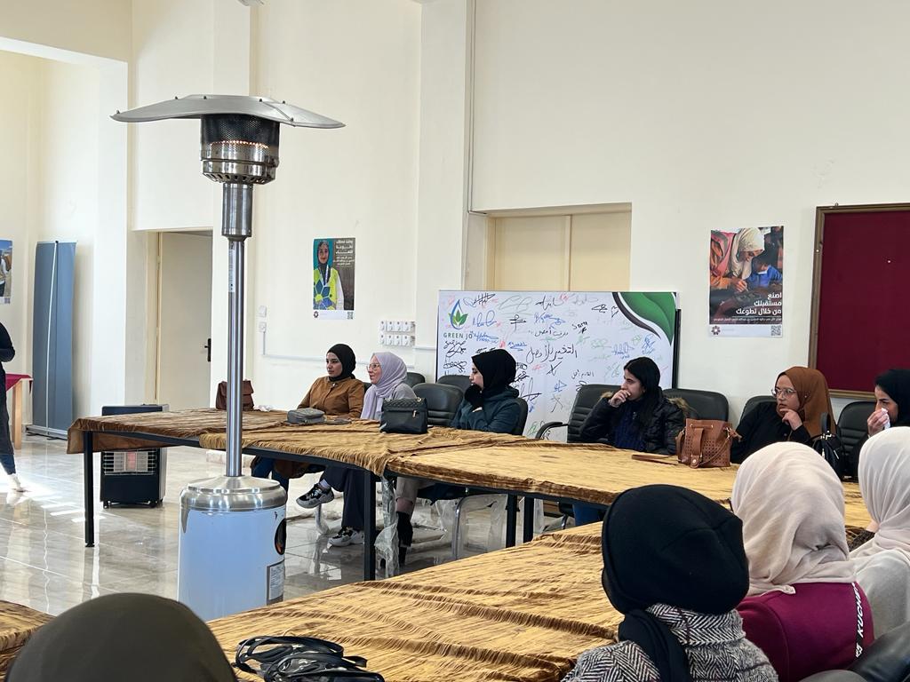 Madar Al-Saa Images 0.191499249771105