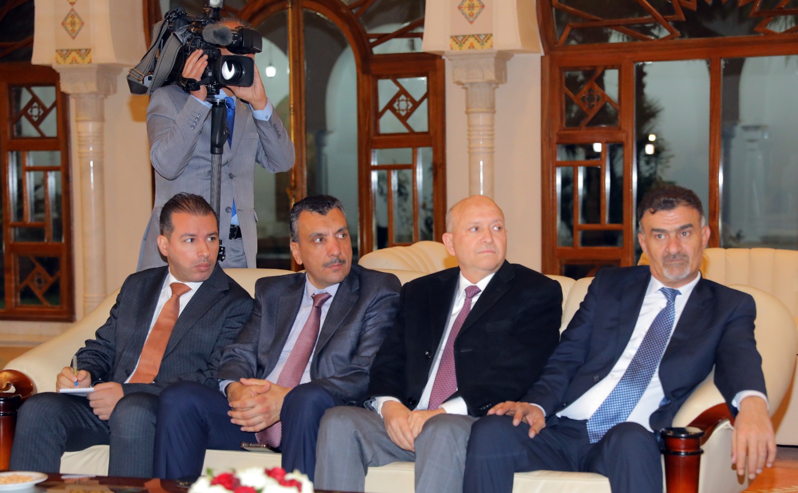 Madar Al-Saa Images 0.3816947501264125