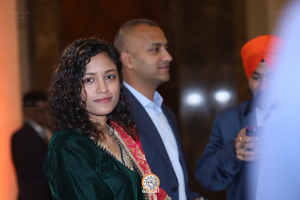 Madar Al-Saa Images 0.9817646416205754