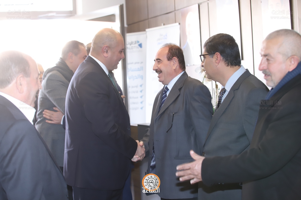 Madar Al-Saa Images 0.46089553213177825