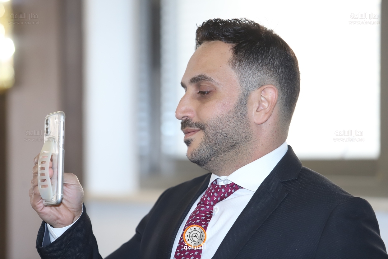 Madar Al-Saa Images 0.8542765546259217