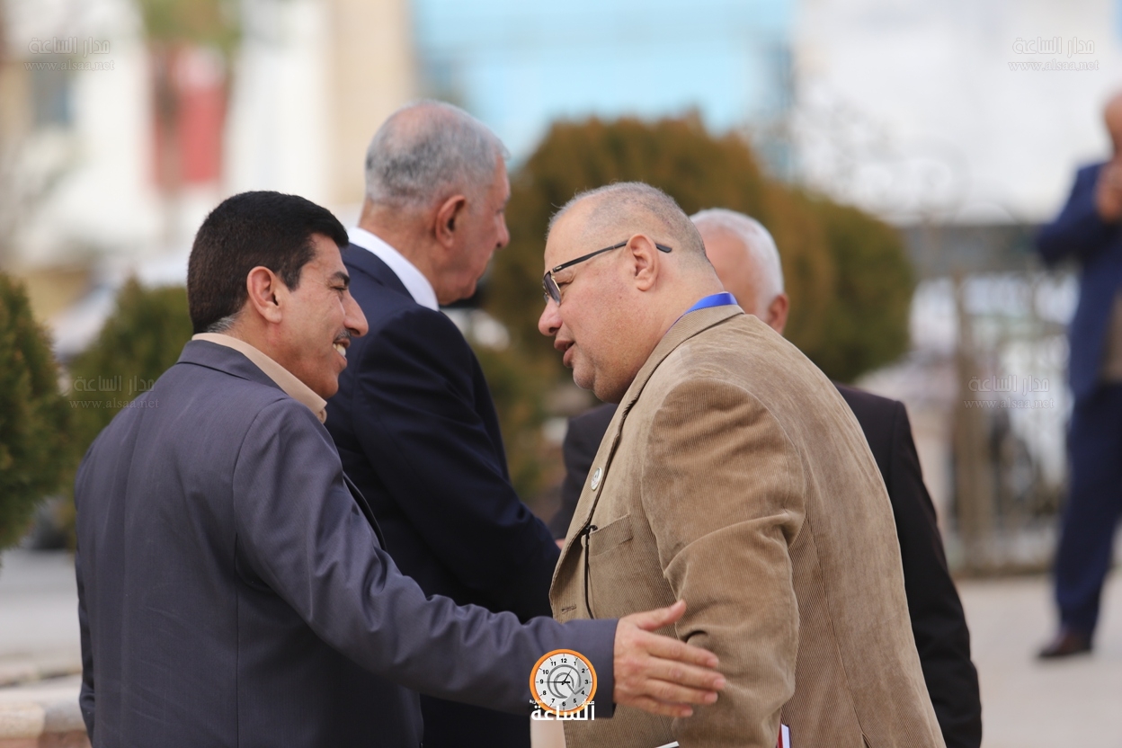 Madar Al-Saa Images 0.30420043330218016