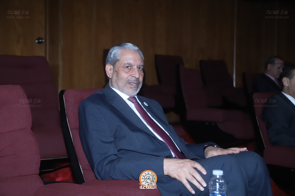 Madar Al-Saa Images 0.42725617166767593