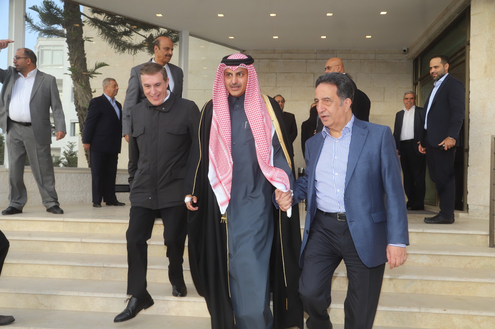 Madar Al-Saa Images 0.04434180455886039