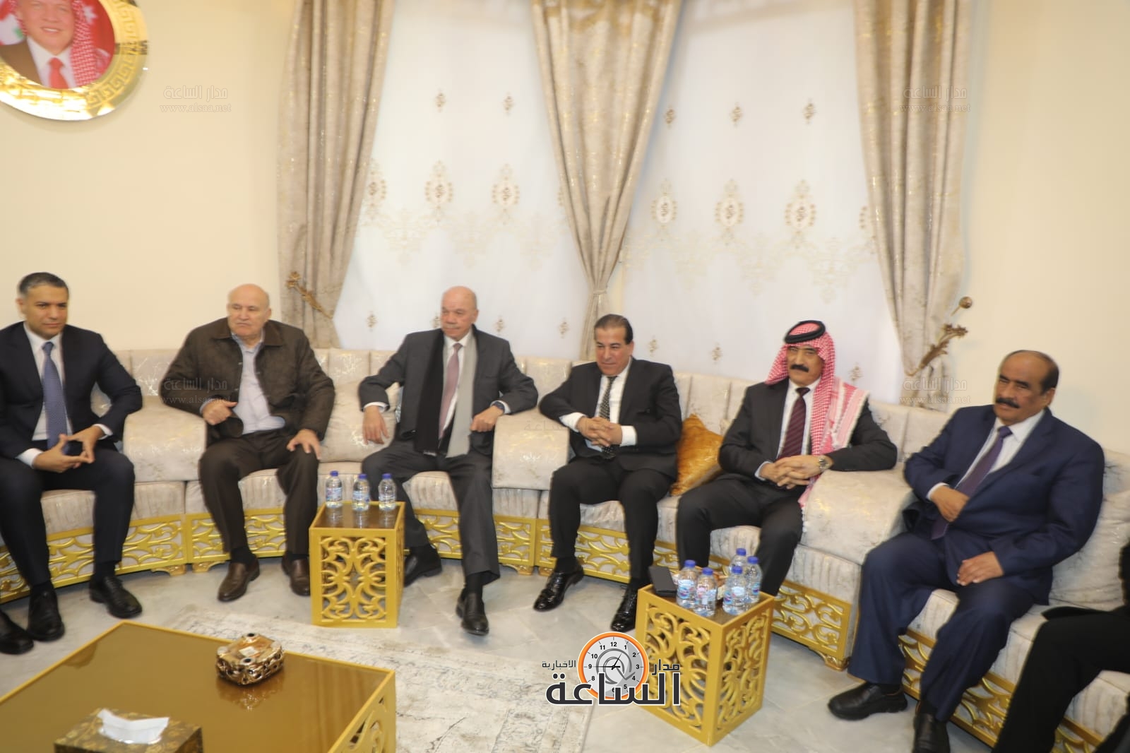 Madar Al-Saa Images 0.7094895174675194