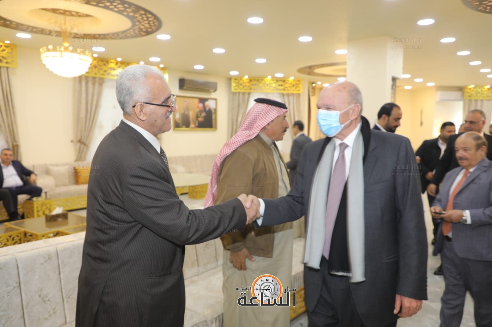 Madar Al-Saa Images 0.476028023262698