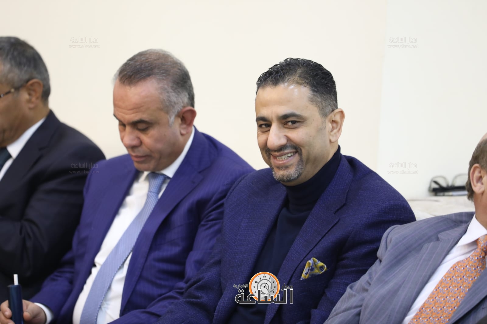 Madar Al-Saa Images 0.8882513220314051