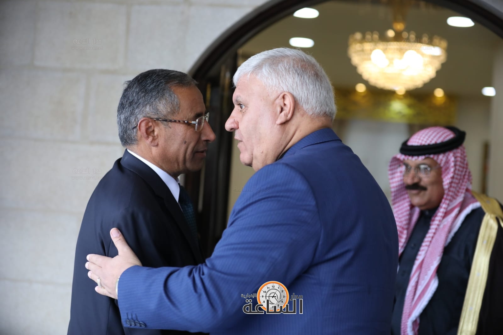 Madar Al-Saa Images 0.4227291386229186