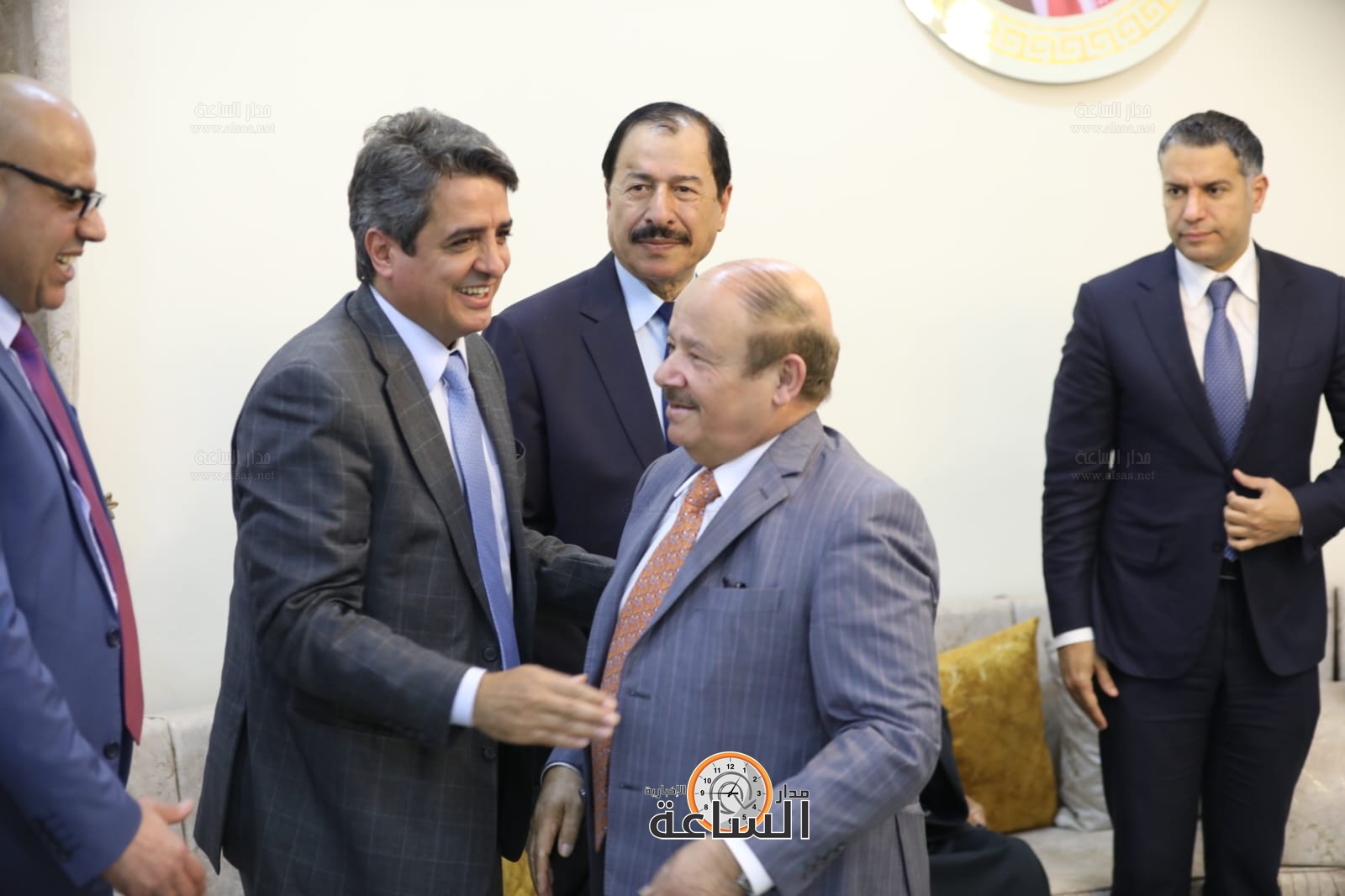 Madar Al-Saa Images 0.4227218361301083