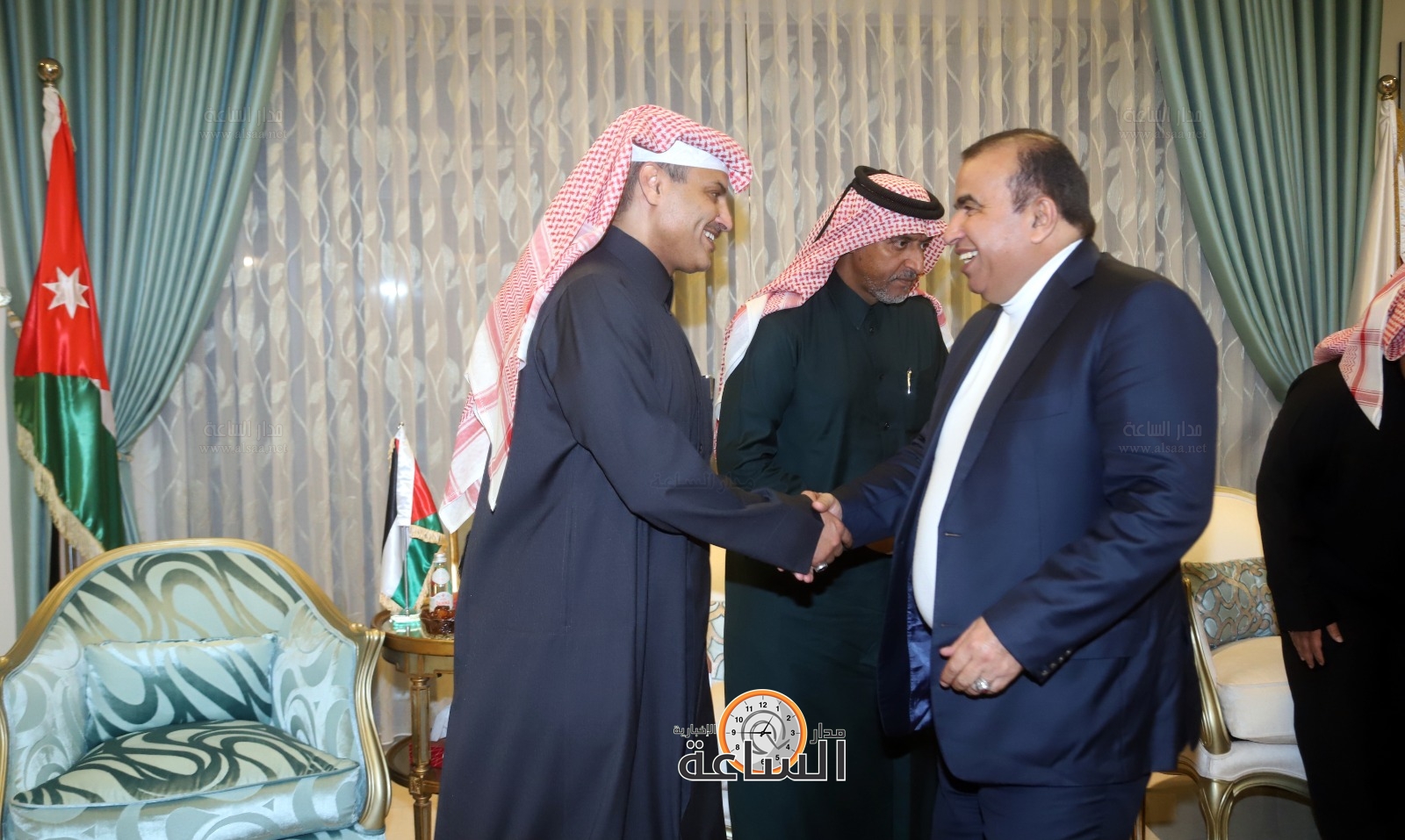 Madar Al-Saa Images 0.5214967065781381