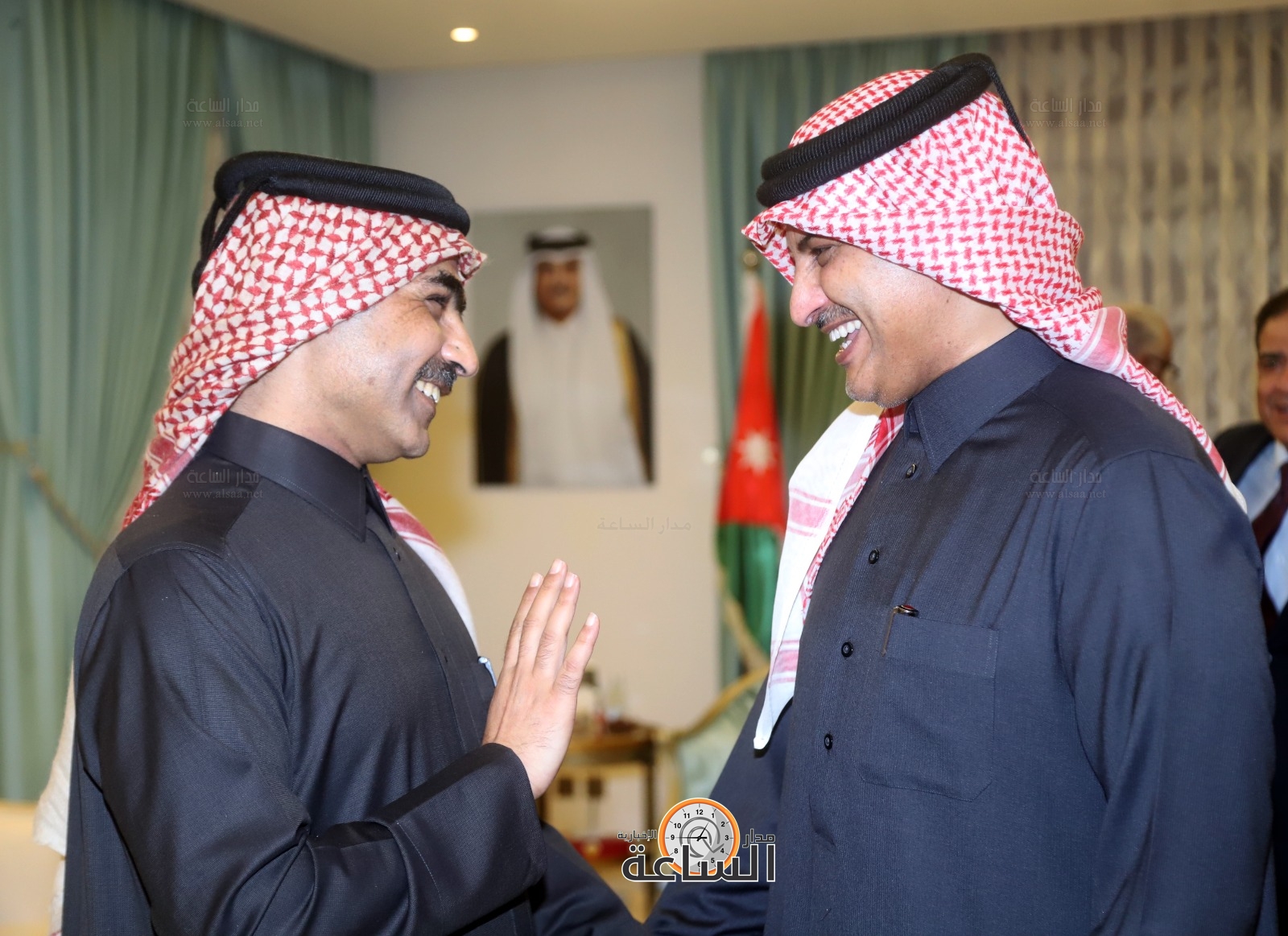 Madar Al-Saa Images 0.501474573077077