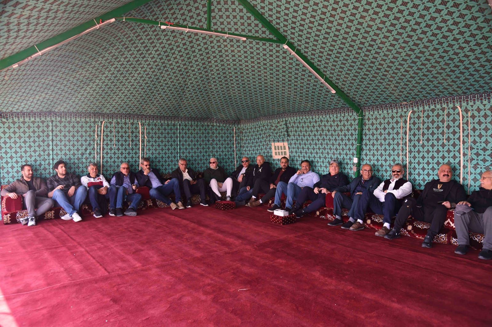 Madar Al-Saa Images 0.3947532865360903