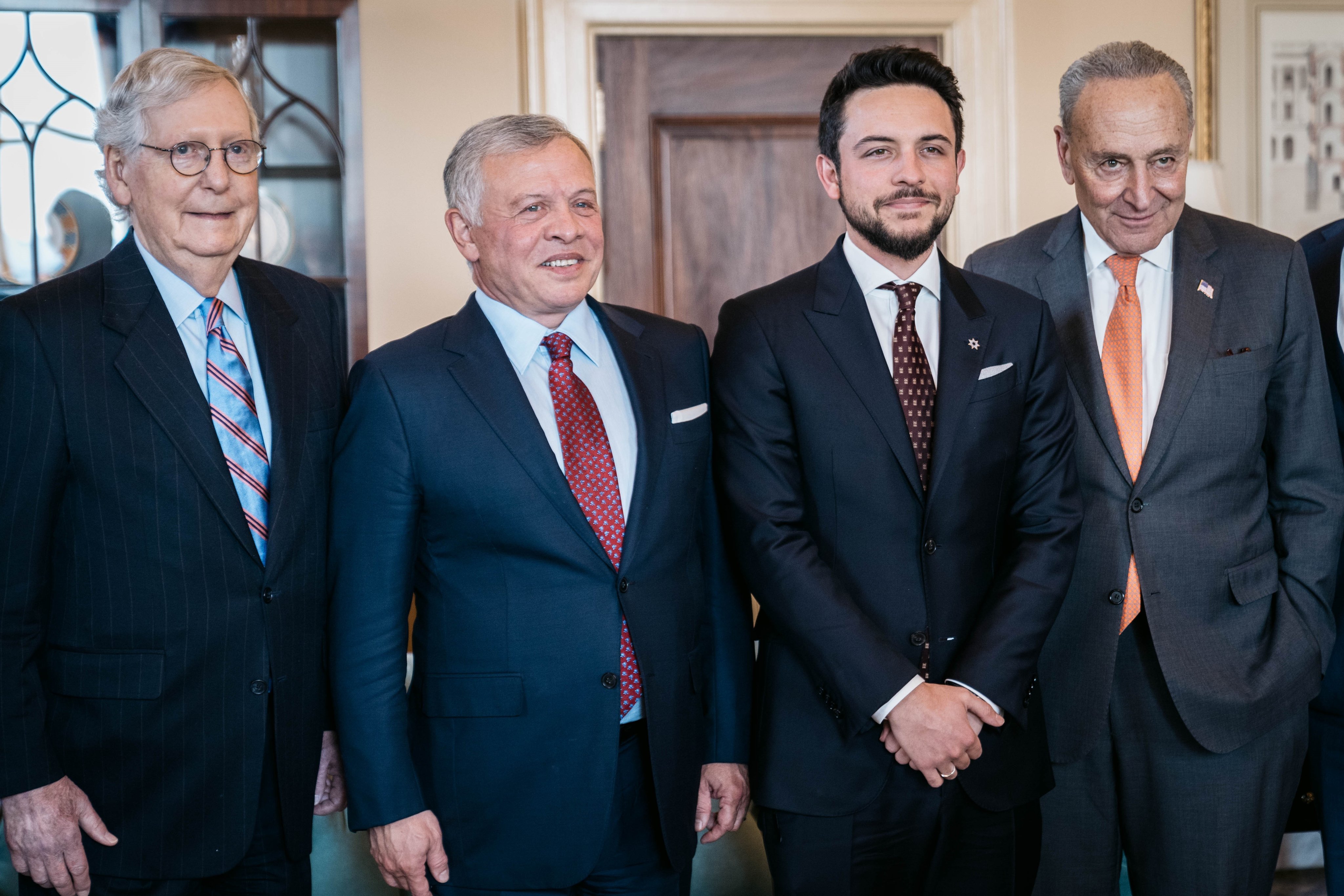 Madar Al-Saa Images 0.32981784761638333