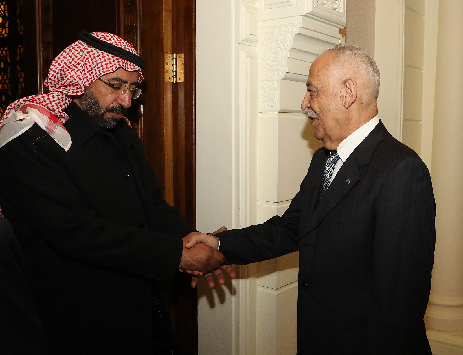 Madar Al-Saa Images 0.1875547653732399