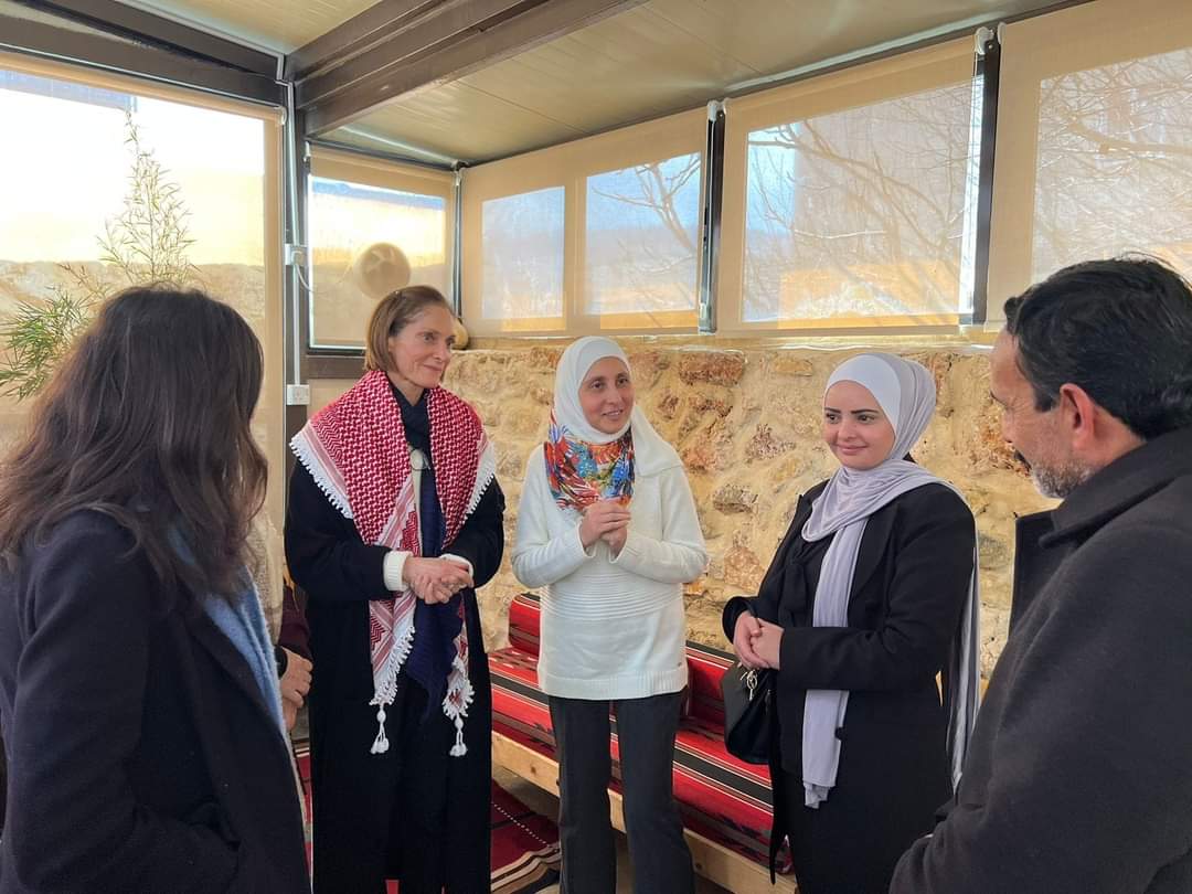 Madar Al-Saa Images 0.7035568629097062