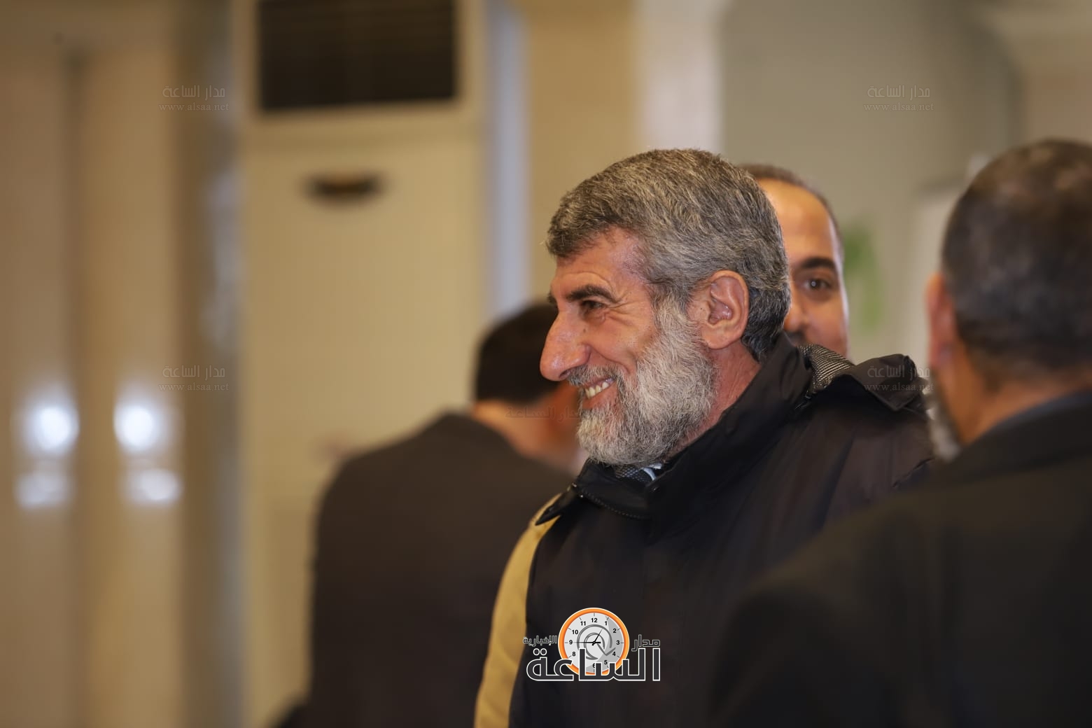 Madar Al-Saa Images 0.3256622599763833