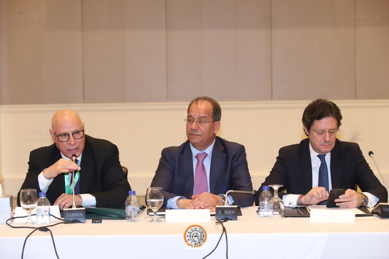 Madar Al-Saa Images 0.17949884185230558