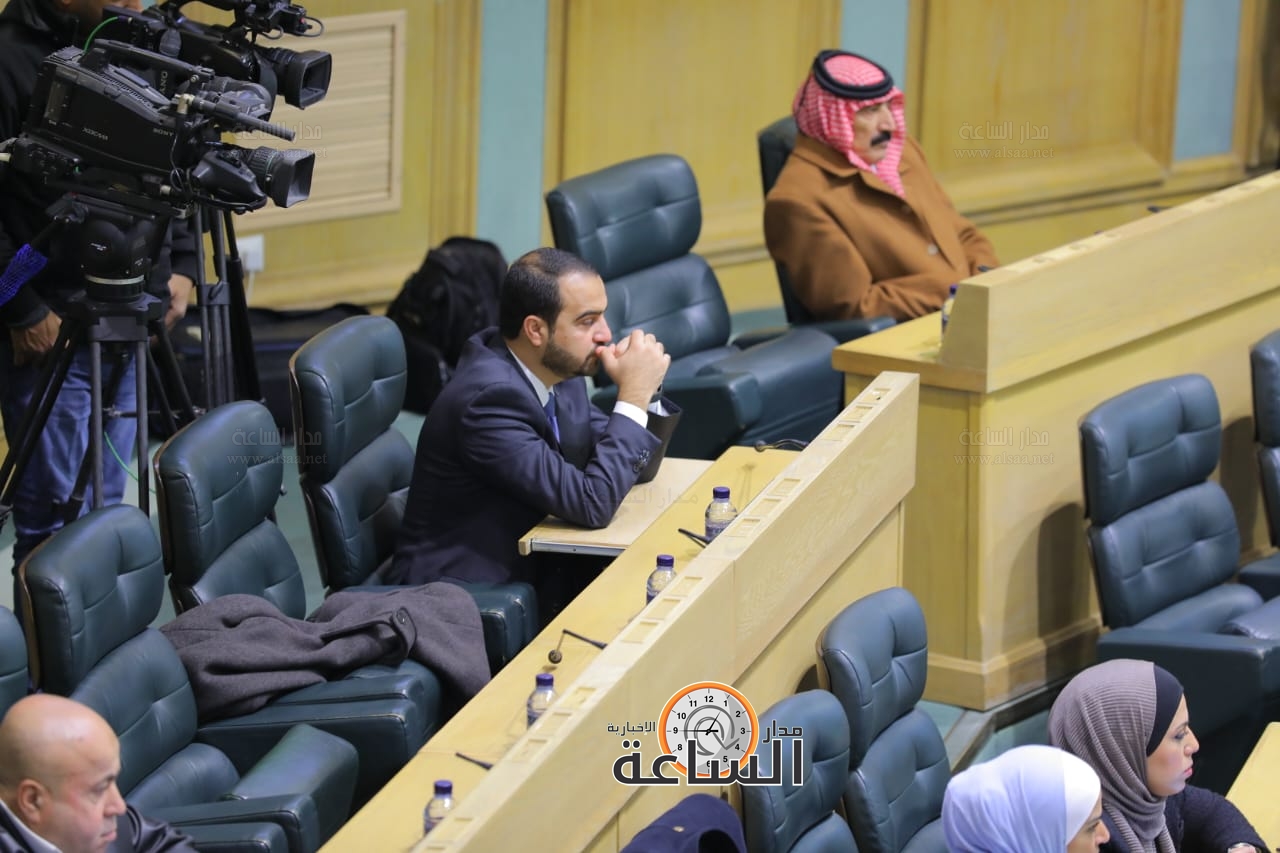 Madar Al-Saa Images 0.8978804185553704