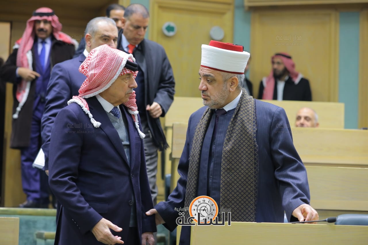 Madar Al-Saa Images 0.7039457548635639