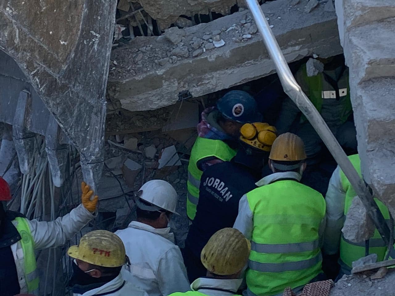 Madar Al-Saa Images 0.05425267945302248