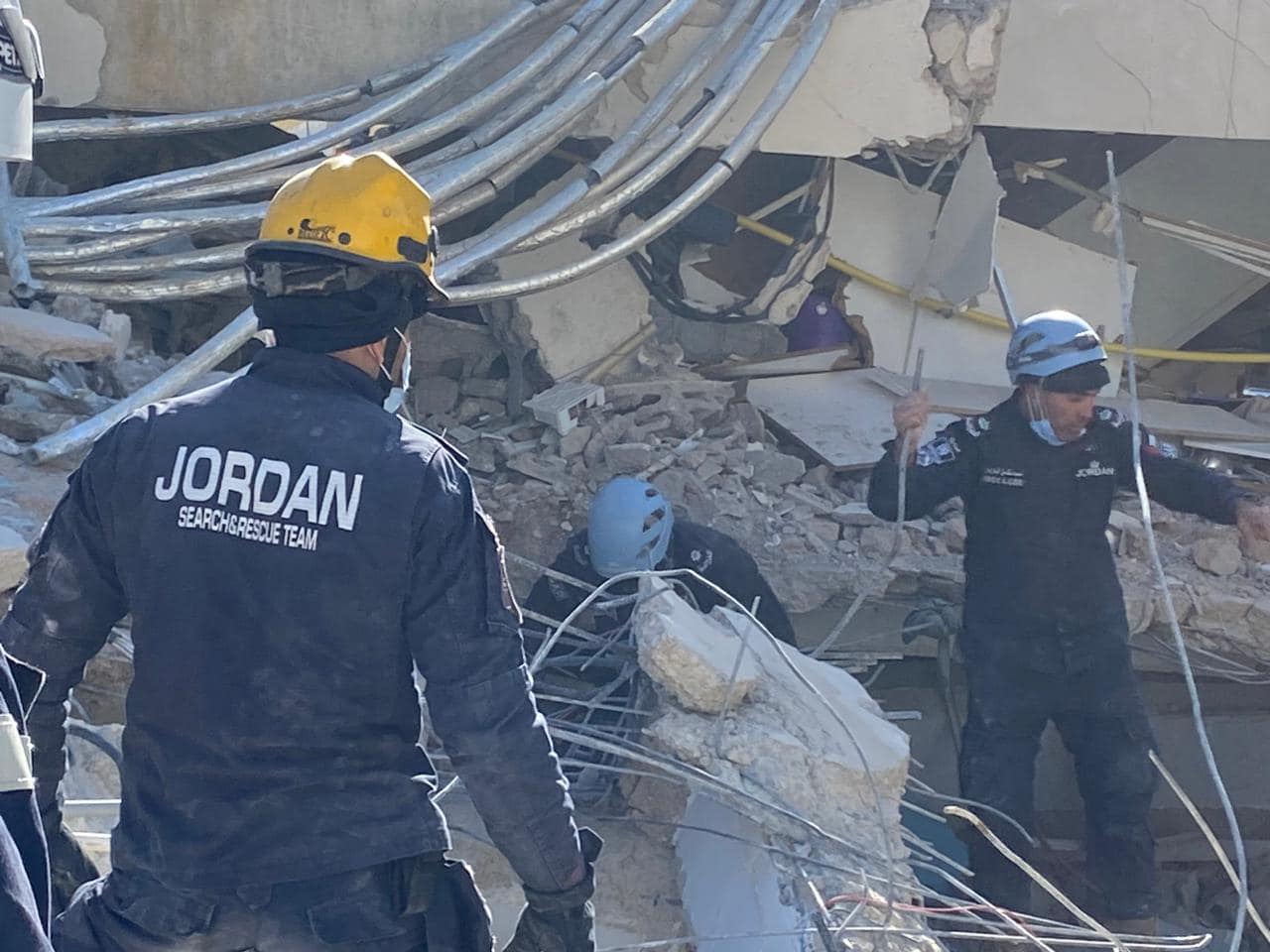 Madar Al-Saa Images 0.7498771162728866